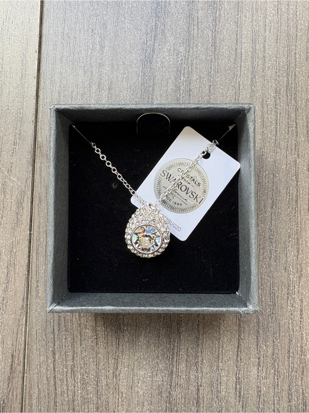 NIC & SYD - Swarovski Silver Crystal Pendant Necklace